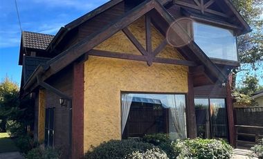 Casa en Arriendo en Aviador Acevedo 425