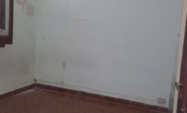 OPORTUNIDAD!! VENDO CASA EN CALLE CLARK Y SUDAMERICA $2M