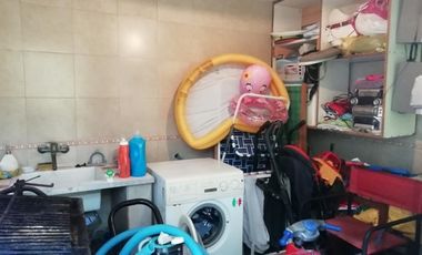 CASA EN VENTA 5 AMBIENTES CON PILETA