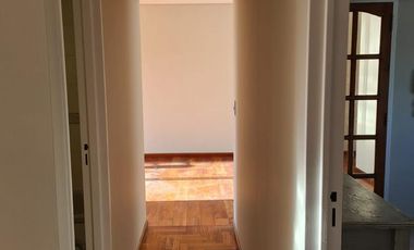 Departamento 4 ambientes con 2 baños y gran balcon en  San Martin Centro