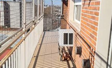 Departamento 4 ambientes con 2 baños y gran balcon en  San Martin Centro