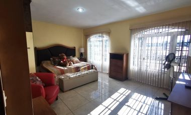 CASA LAZARO CARDENAS 2 RECAMARAS VALLE DORADO ZAMORA MICHOACAN