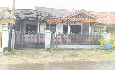 Rumah Hadap Timur Luas 12 Menit ke Lippo Plaza Ekalokasari J-40057