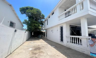 VENTA DE CASA DE DOS PISOS EN CIUDADELA COUNTRY CLUB SALINAS (LM)