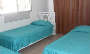 VENTA DE CASA DE DOS PISOS EN CIUDADELA COUNTRY CLUB SALINAS (LM)