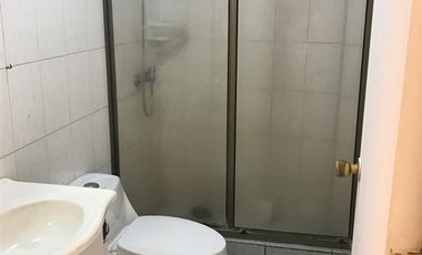 Casa en venta de tres pisos en pleno centro de Iquique 222m2