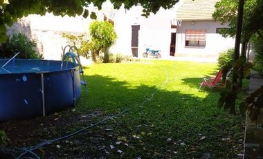 Casa en venta en Ezpeleta Este