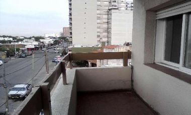 DEPTO 3 AMB AL FRENTE C/COCHERA Y BALCON  S/ AV. GAONA