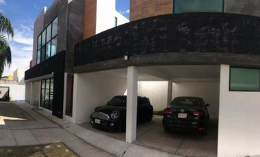 Casa de 125 m2 en Ocotepec, Cuernavaca, Mor. Cod. 213