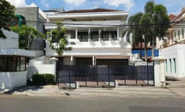 Rumah Area Komersial, cocok untuk hunian dan Usaha di Jl Bali, Surabaya Pusat