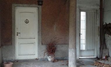 Casa ideal 2 familias. A refaccionar. Venta Lomas de Zamora