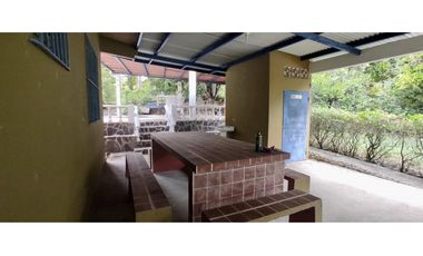 SE VENDE CASA CON PISCINA EN SAN CARLOS $160,000