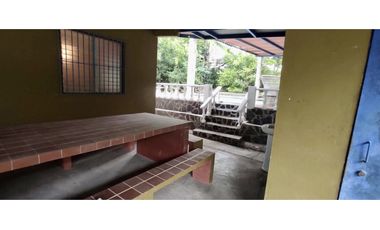 SE VENDE CASA CON PISCINA EN SAN CARLOS $160,000