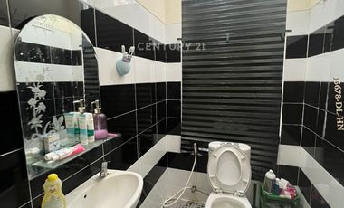 Rumah Disewakan Furnished Dekat Stasiun Sudimara Bintaro