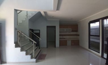 Harga Dibawah Pasaran Rumah Readystok 2LT di Cibabat Cimahi dekat Polres