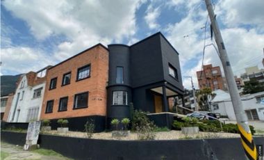 Bogota vendo casa para oficina o vivienda en chapinero area 580 mts
