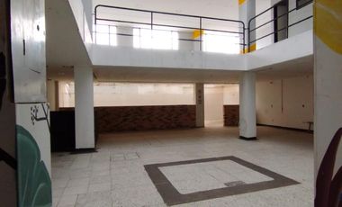edificio en arriendo en los zipas. Cod A104132