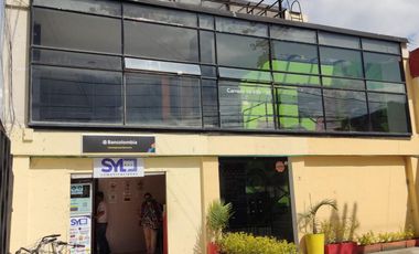 edificio en arriendo en los zipas. Cod A104132