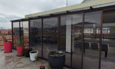 edificio en arriendo en los zipas. Cod A104132