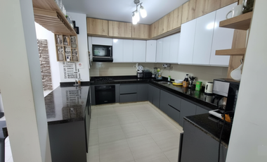 casa-local en arriendo en el recreo. Cod A93524
