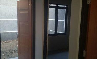 . Rumah New Minimalis Nyaman dan Asri di Sukabumi Murah10 menit ke SMAN 3 Sukabumi Cicilan 3 juta-an.