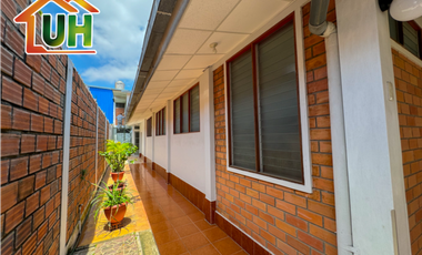 00585 - VENTA CASA YARINACOCHA - DOBLE EDIFICACION -  AC 266 m2