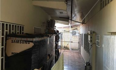 DOLEGUITA, VENTA/ALQUILER DE CASA ESPACIOSA Y REMODELADA