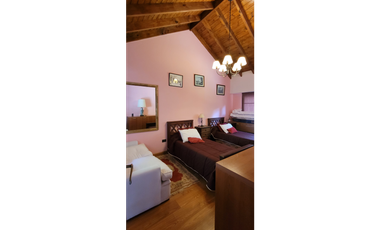 Casa en el Barrio la Herradura con Pileta cubierta