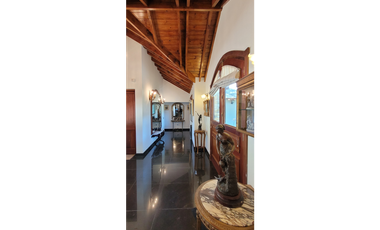 Casa en el Barrio la Herradura con Pileta cubierta