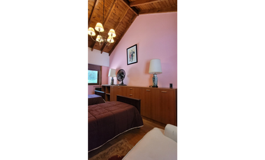 Casa en el Barrio la Herradura con Pileta cubierta