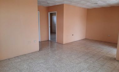 VENDO CASA DE 3 DEPARTAMENTOS, KENNEDY