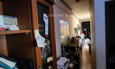 Dijual Rumah Hitung Tanah Selangkah Ke Jalan Raya Veteran JakSel