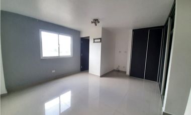 NEGOCIABLE APARTAMENTO 3 RECMARAS PH ALTAMIRA GARDEN