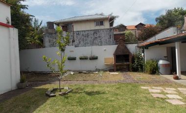Chalet en venta en Bernal Oeste