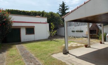 Chalet en venta en Bernal Oeste