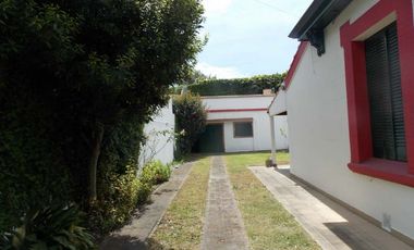 Chalet en venta en Bernal Oeste