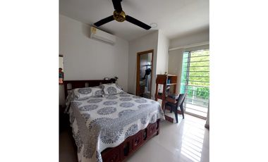 SE VENDE CASA DE DOS PISOS EN VILLA CAMPESTRE DE MONTERA