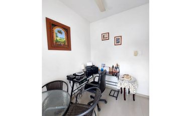 SE VENDE CASA DE DOS PISOS EN VILLA CAMPESTRE DE MONTERA