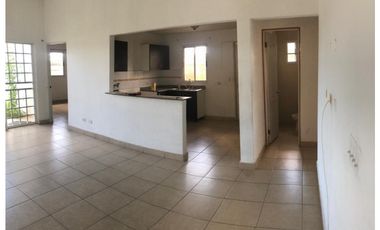 CHORRERA / RES. ALTOS DEL CAMPO / 280m2 / 3 HABITACIONES