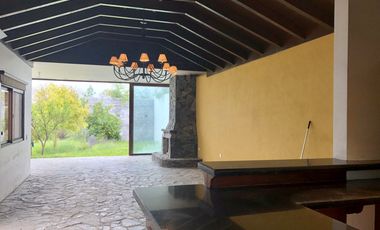 Casa En Venta En Valle Del Mimbre. De un piso.