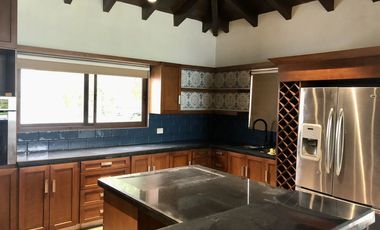 Casa En Venta En Valle Del Mimbre. De un piso.