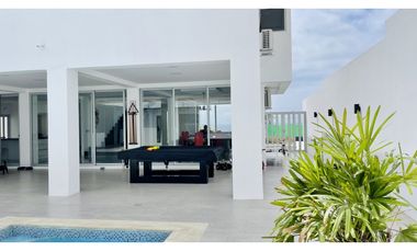CASA MODERNA A ESTRENAR EN URBANIZACIÓN MARINA BLUE