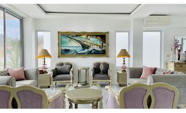 CASA MODERNA A ESTRENAR EN URBANIZACIÓN MARINA BLUE