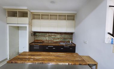 Disewa Town House Ancol Mansion Semi Furnished