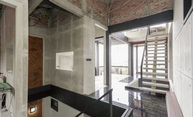 Rumah Luas 6 Kamar 10 menit ke Stasiun Klender Baru Siap Huni J-41529