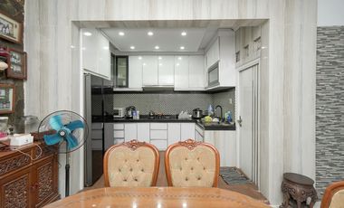 Rumah Luas 6 Kamar 10 menit ke Stasiun Klender Baru Siap Huni J-41529