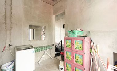 Rumah Luas 6 Kamar 10 menit ke Stasiun Klender Baru Siap Huni J-41529