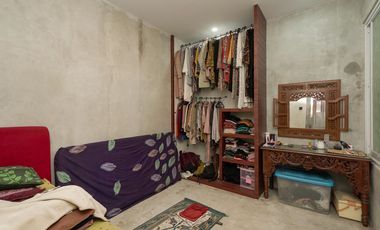 Rumah Luas 6 Kamar 10 menit ke Stasiun Klender Baru Siap Huni J-41529