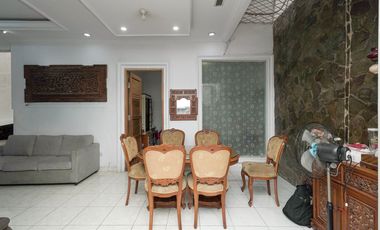 Rumah Luas 6 Kamar 10 menit ke Stasiun Klender Baru Siap Huni J-41529