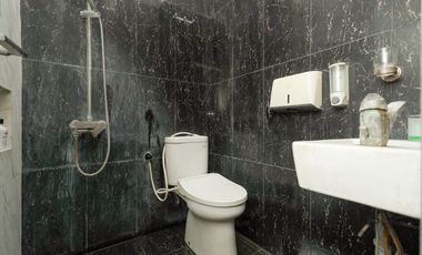 Rumah Luas 6 Kamar 10 menit ke Stasiun Klender Baru Siap Huni J-41529